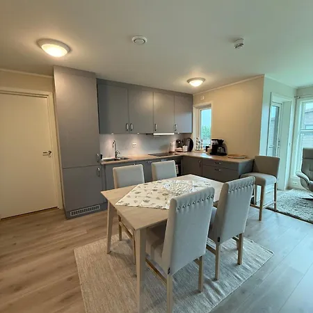 Centrally Located On Storslett! Apartment *